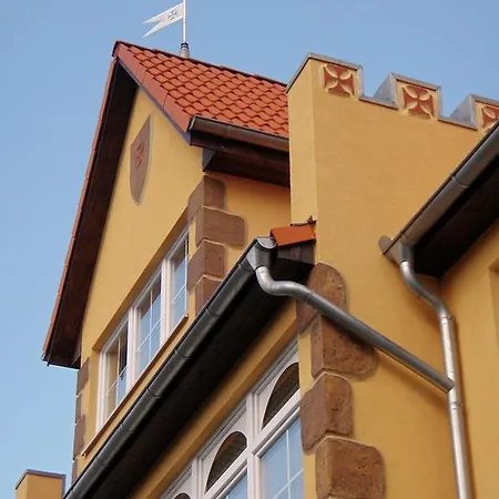 Binzhotel-ordenskapelle - Ostsee-rittergut-ruegen ホテル ビンツ