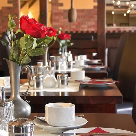 Binzhotel-ordenskapelle - Ostsee-rittergut-ruegen ホテル 3*